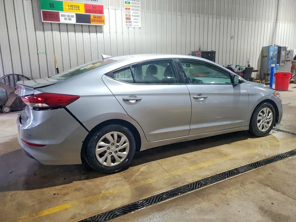 2017 HYUNDAI ELANTRA SE  