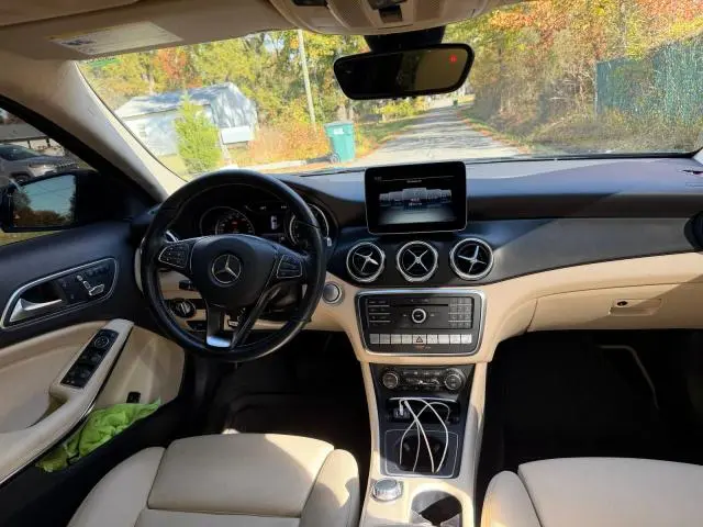 2020 MERCEDES-BENZ GLA 250 4MATIC  