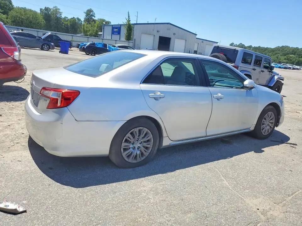 2013 TOYOTA CAMRY LE  