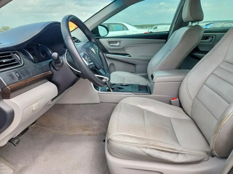2016 TOYOTA CAMRY XLE  