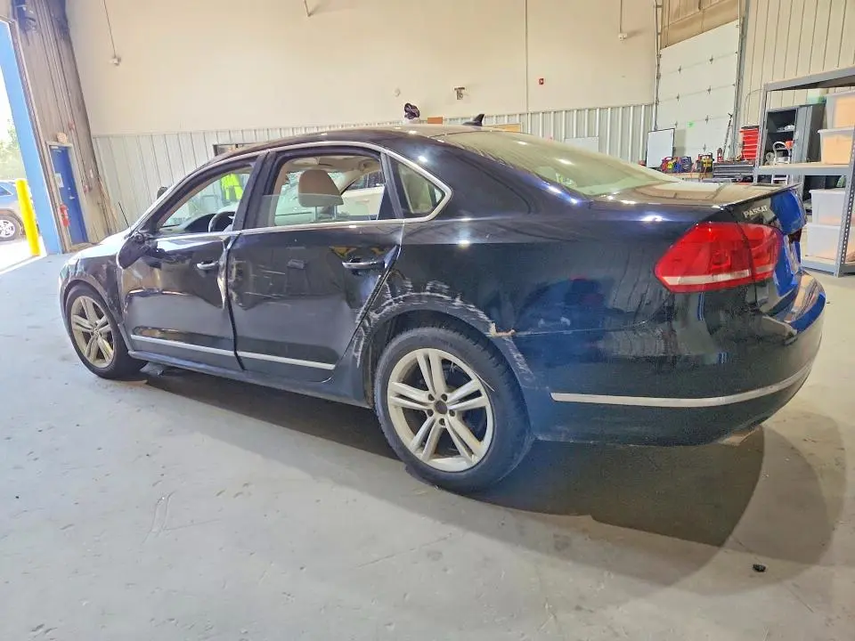 2013 VOLKSWAGEN PASSAT SEL  