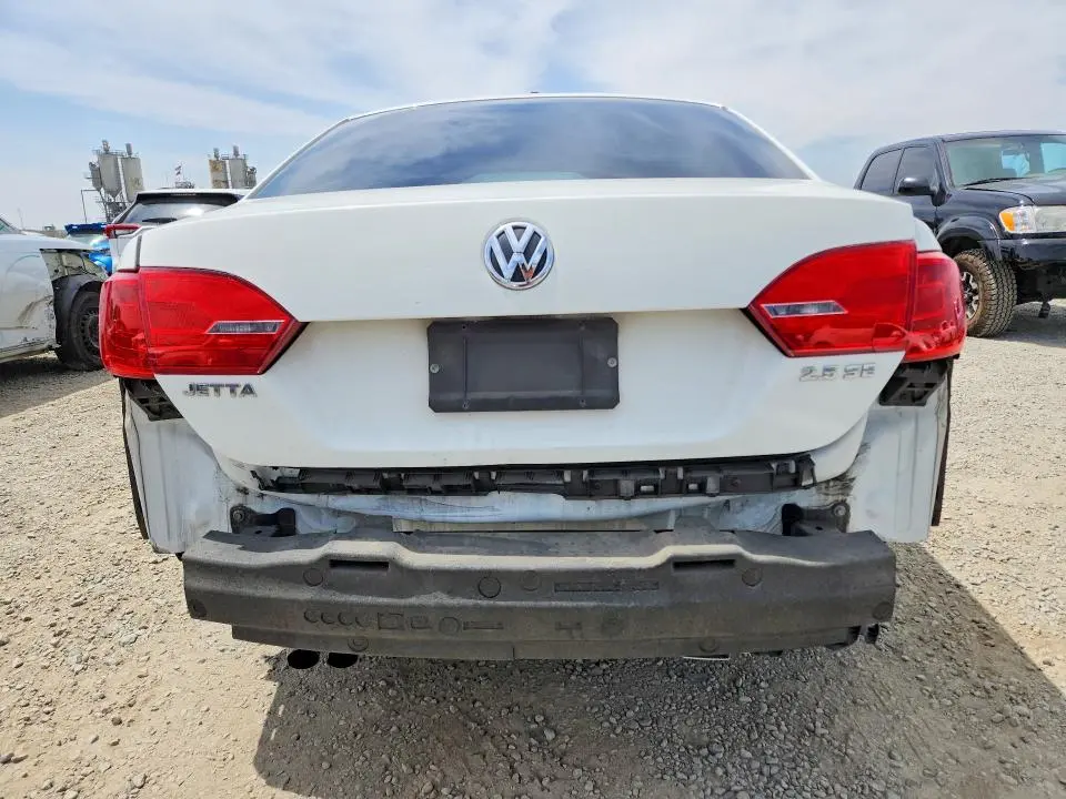 2012 VOLKSWAGEN JETTA SE  