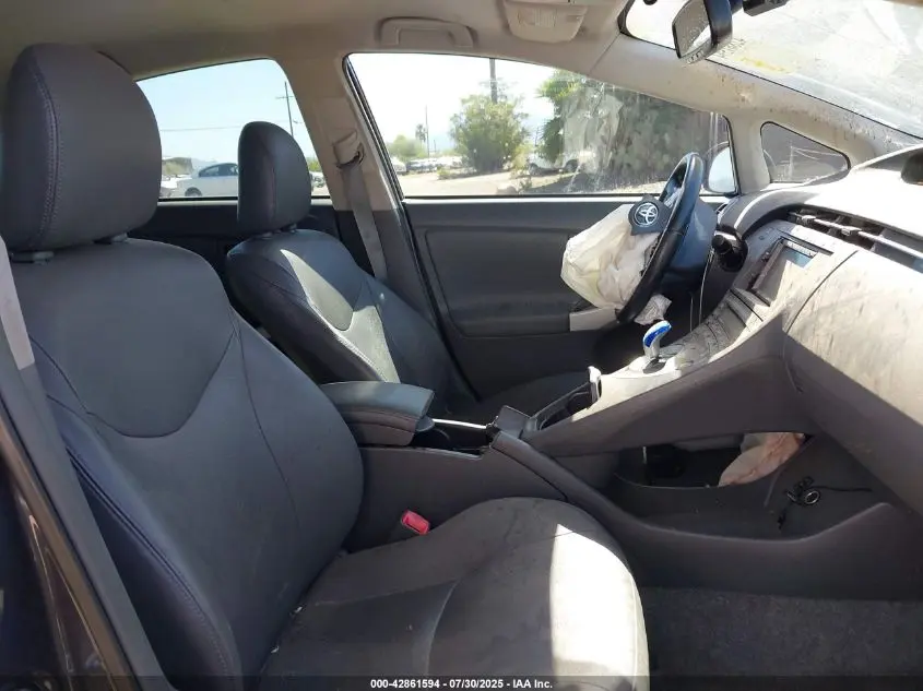 2011 TOYOTA PRIUS FOUR