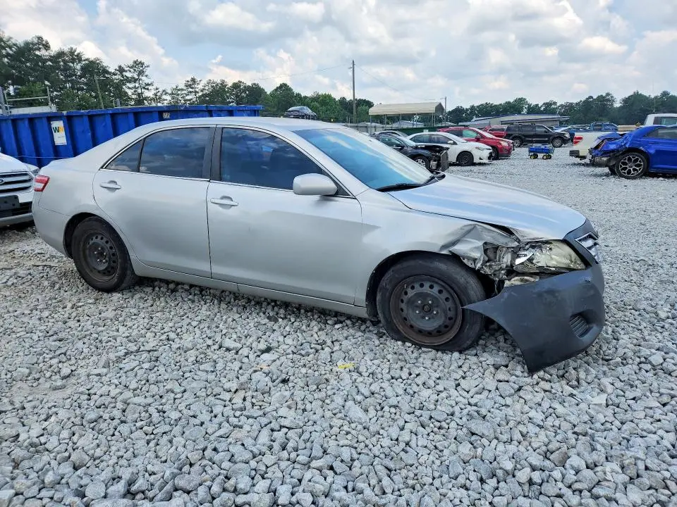 2011 TOYOTA CAMRY LE  
