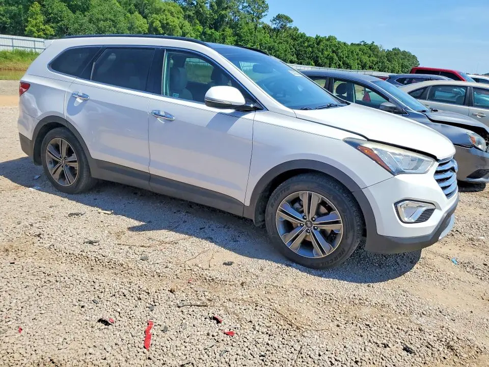 2016 HYUNDAI SANTA FE SE  