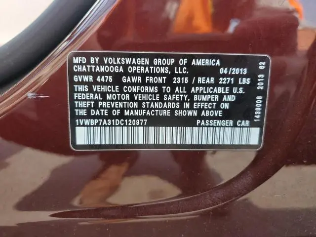 2013 VOLKSWAGEN PASSAT SE  