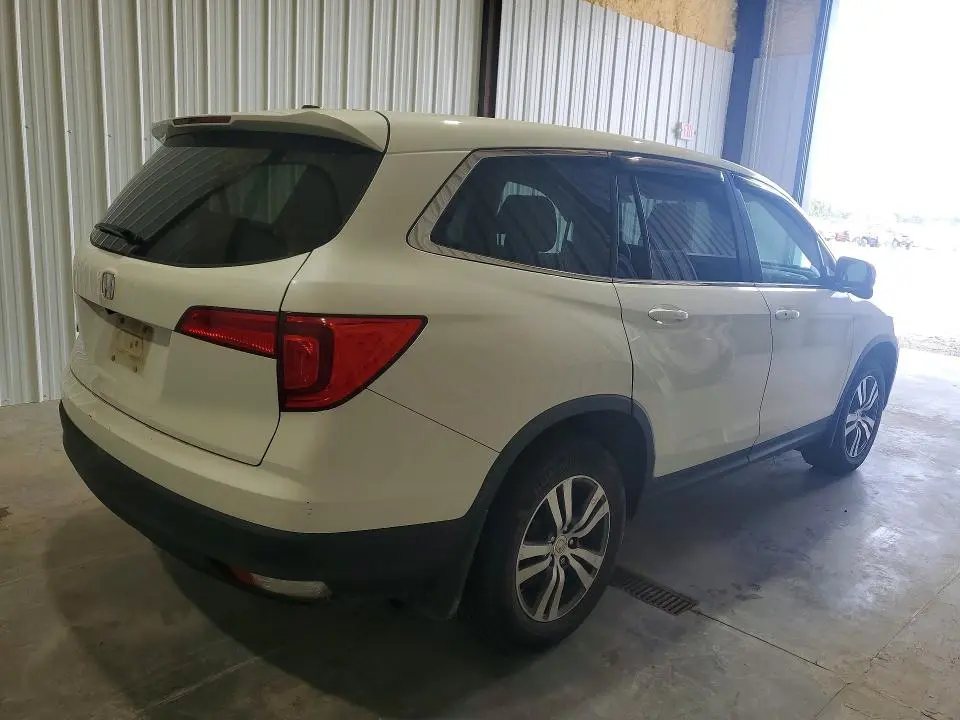 2017 HONDA PILOT EX  