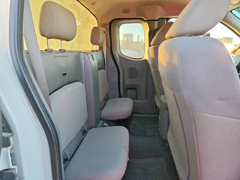 2019 NISSAN FRONTIER S  