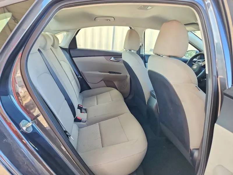 2019 KIA FORTE LXS  