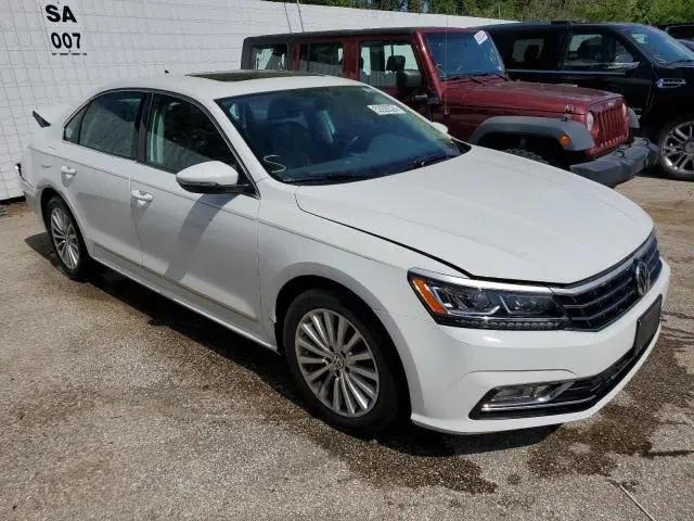2016 VOLKSWAGEN PASSAT SE  