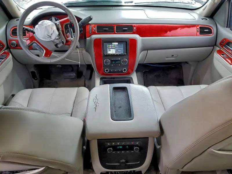 2011 CHEVROLET TAHOE K1500 LT  