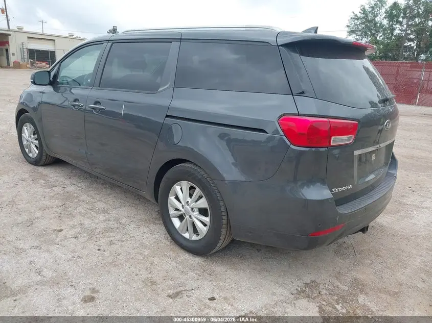 2016 KIA SEDONA LX