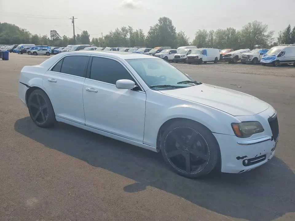 2013 CHRYSLER 300   