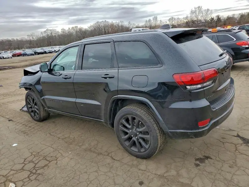 2020 JEEP GRAND CHEROKEE LAREDO  