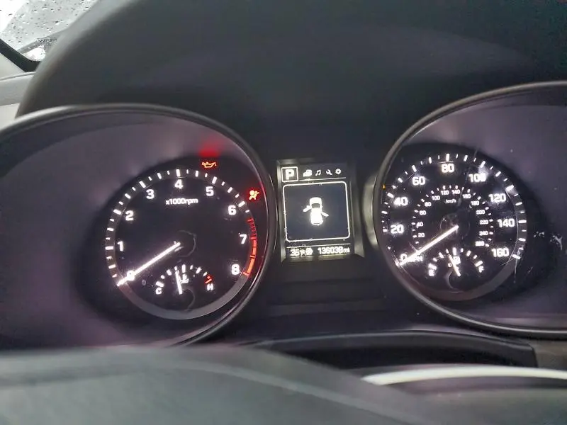 2017 HYUNDAI SANTA FE SE  