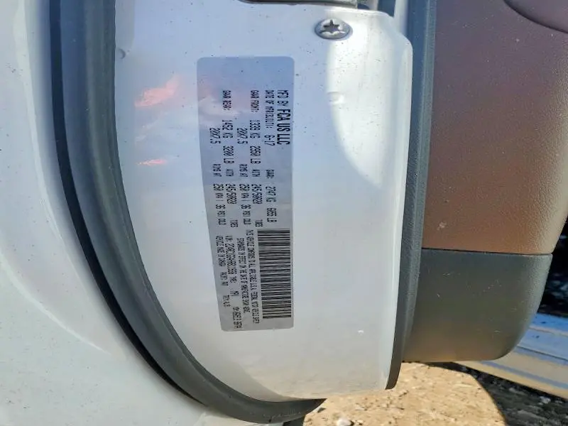2017 CHRYSLER PACIFICA LIMITED  