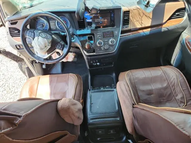 2017 TOYOTA SIENNA LIMITED PREMIUM 7-PASSENGER  