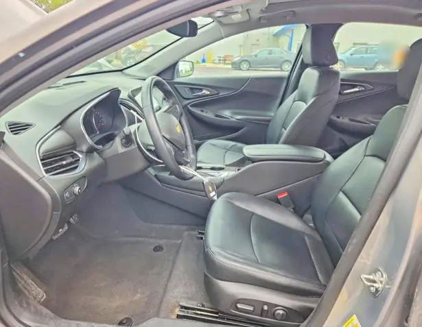 2017 CHEVROLET MALIBU LT  