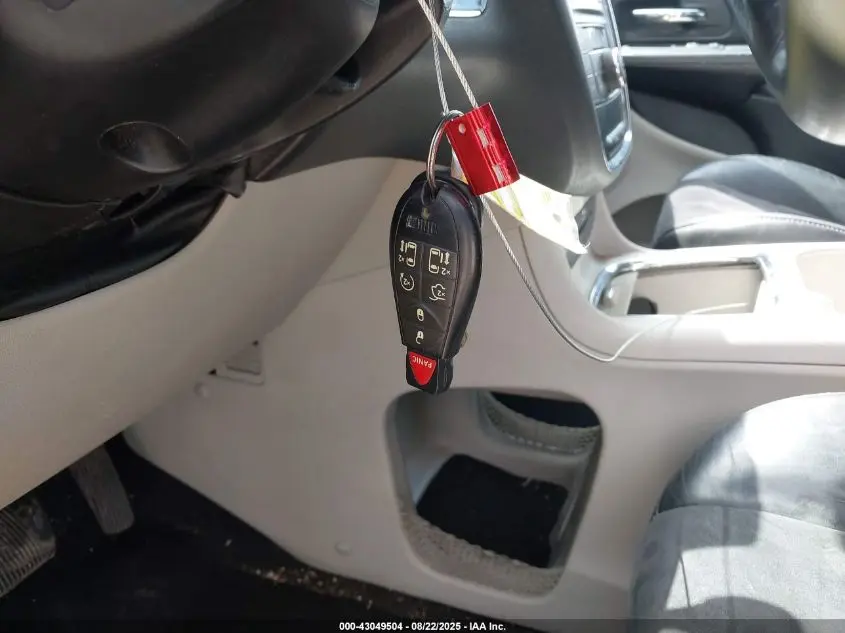 2016 CHRYSLER TOWN & COUNTRY LIMITED