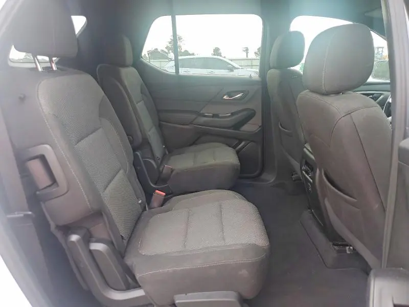 2023 CHEVROLET TRAVERSE LT  