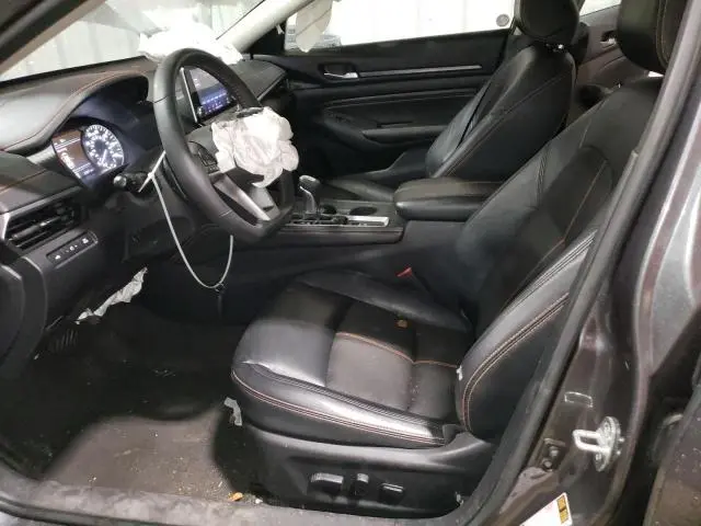 2022 NISSAN ALTIMA SR  