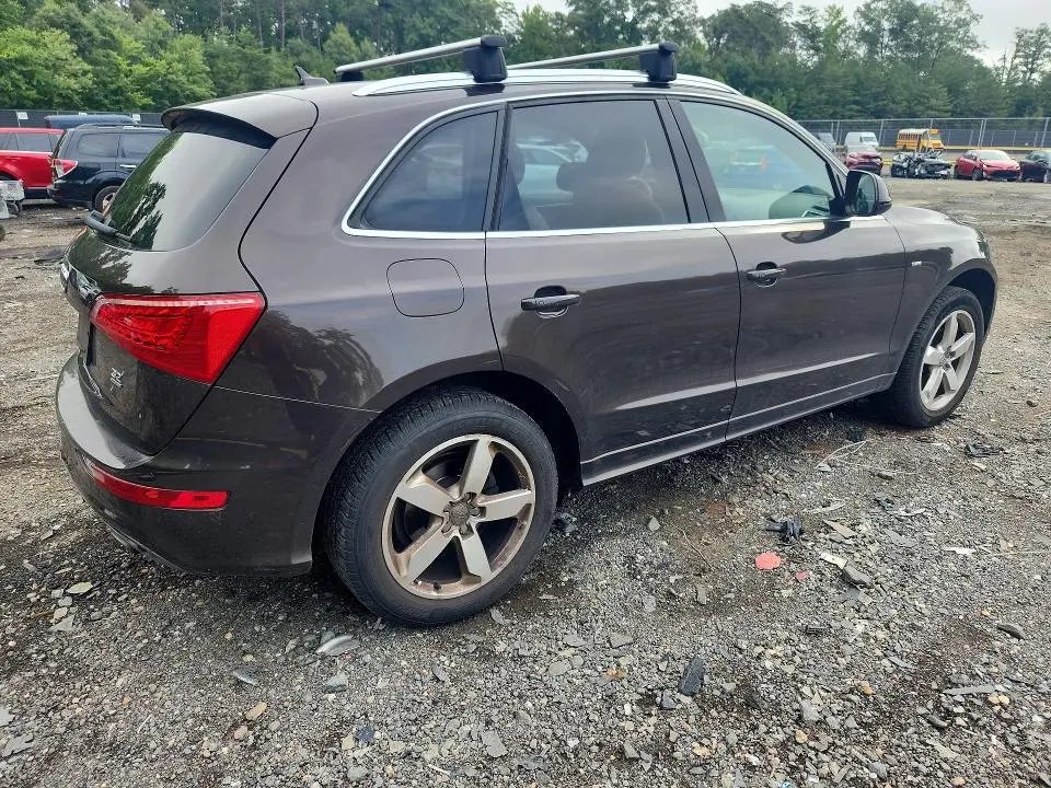 2011 AUDI Q5 PREMIUM PLUS  