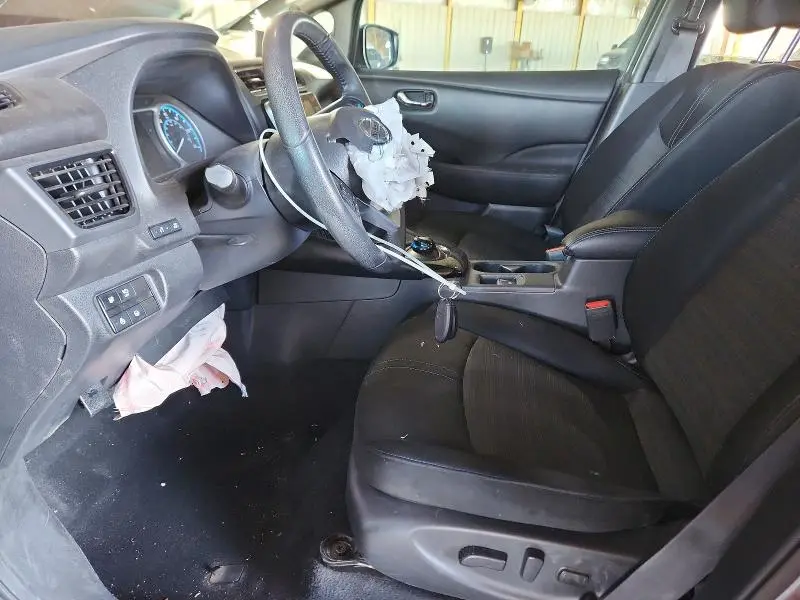 2022 NISSAN LEAF SV PLUS  