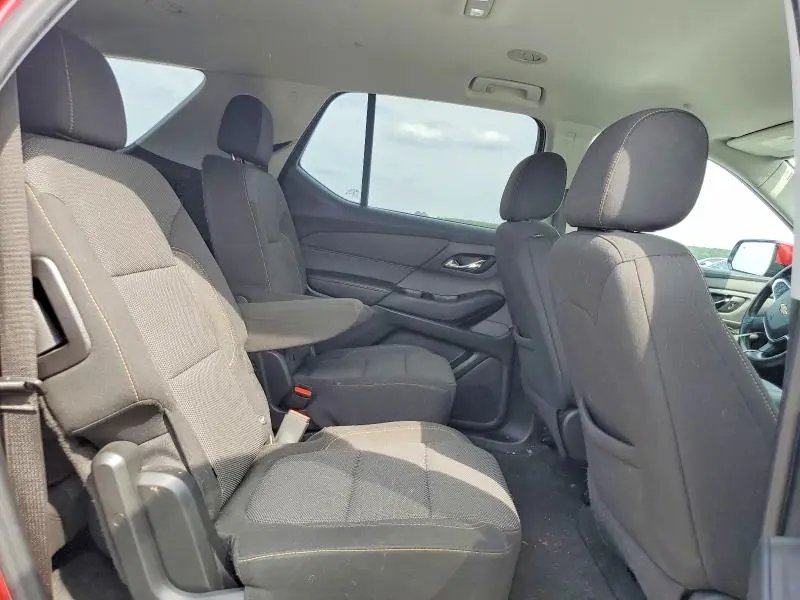 2020 CHEVROLET TRAVERSE LT  