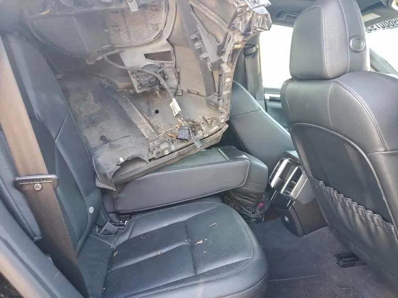 2013 PORSCHE CAYENNE   