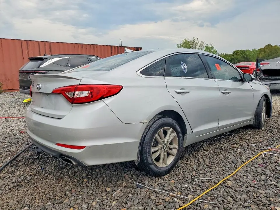 2016 HYUNDAI SONATA SE  