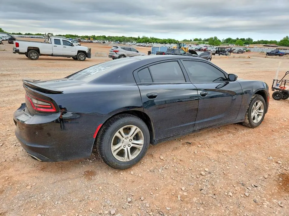 2018 DODGE CHARGER SXT  