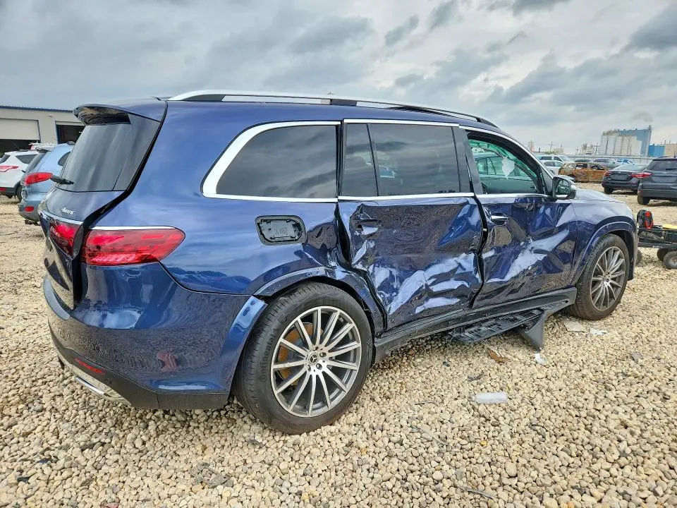 2026 MERCEDES-BENZ GLS 450 4MATIC  
