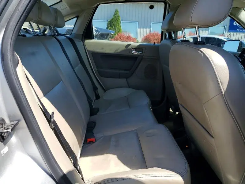2010 FORD FOCUS SEL  