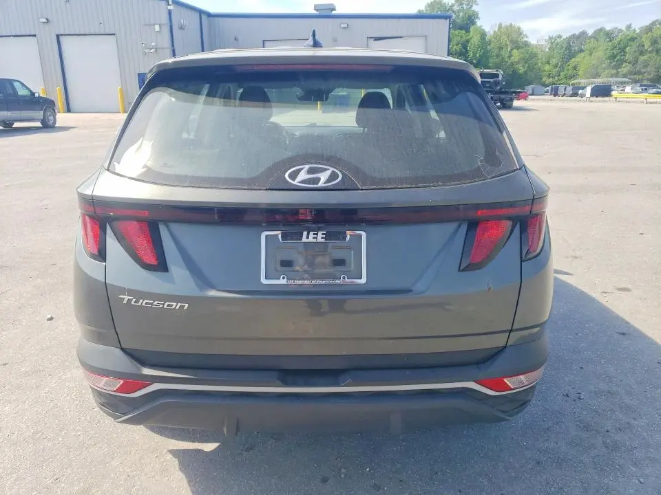 2023 HYUNDAI TUCSON SE  
