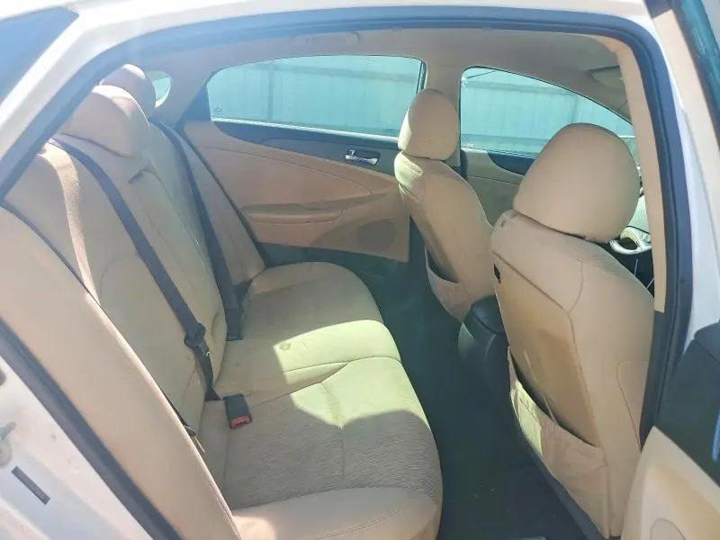 2011 HYUNDAI SONATA GLS  