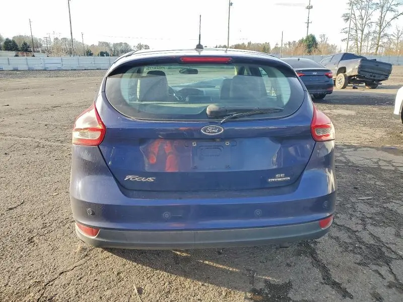 2016 FORD FOCUS SE  