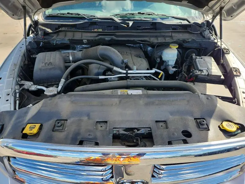 2017 RAM 1500 SLT  