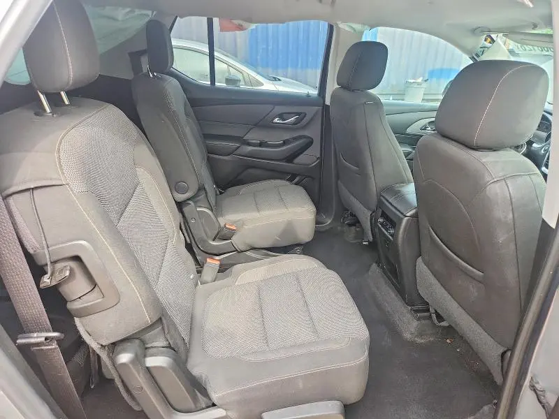 2018 CHEVROLET TRAVERSE LT  