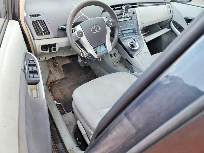 2010 TOYOTA PRIUS II  