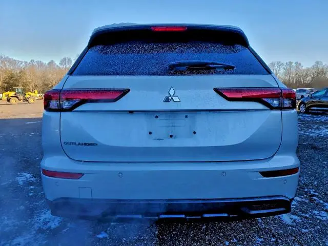 2023 MITSUBISHI OUTLANDER ES  