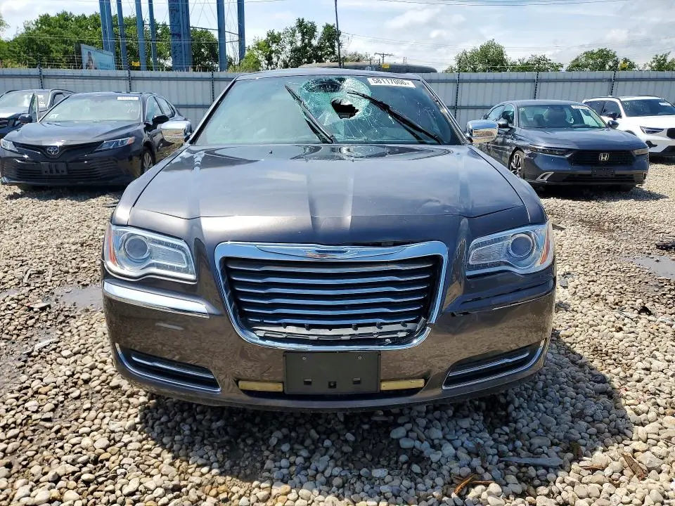 2013 CHRYSLER 300   