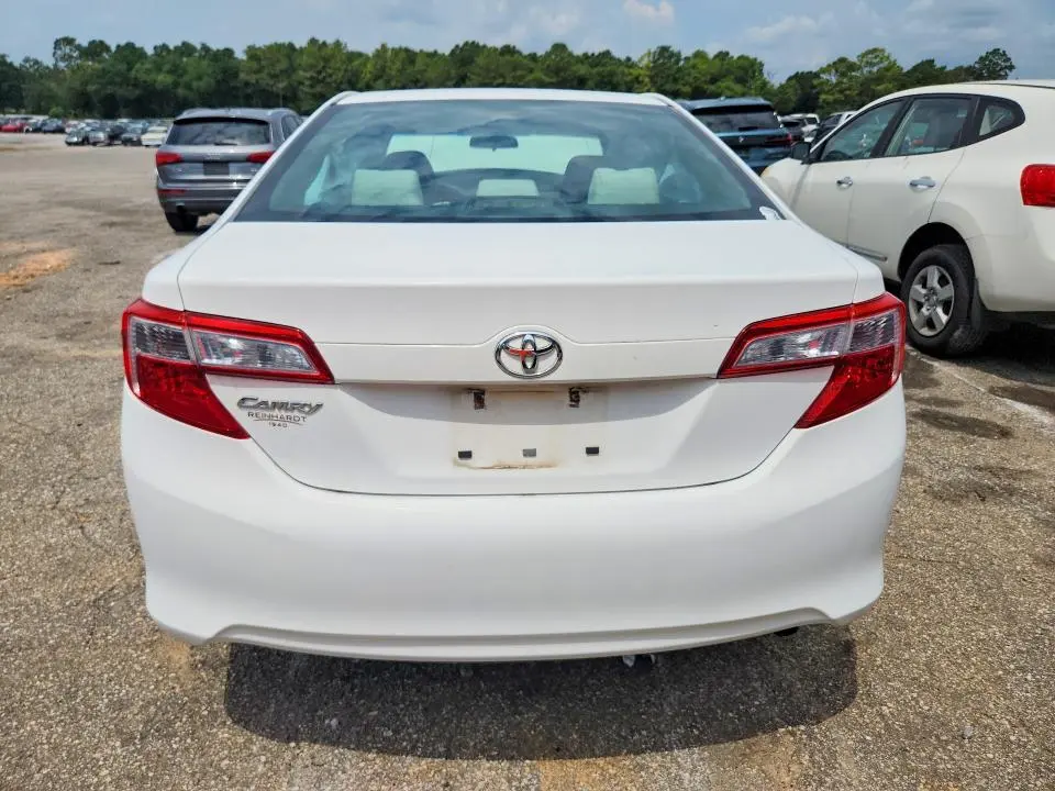 2014 TOYOTA CAMRY L  