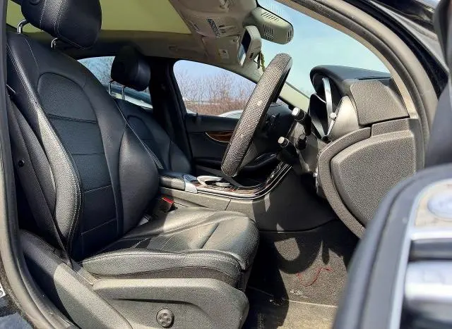 2016 MERCEDES-BENZ C 300  