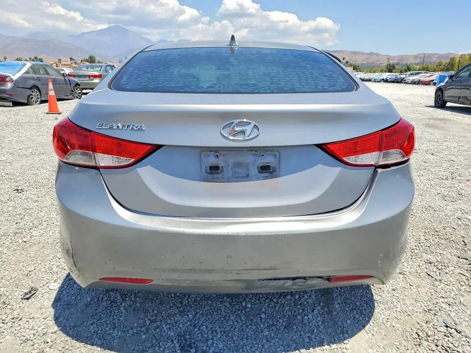 2023 HYUNDAI ELANTRA GLS  