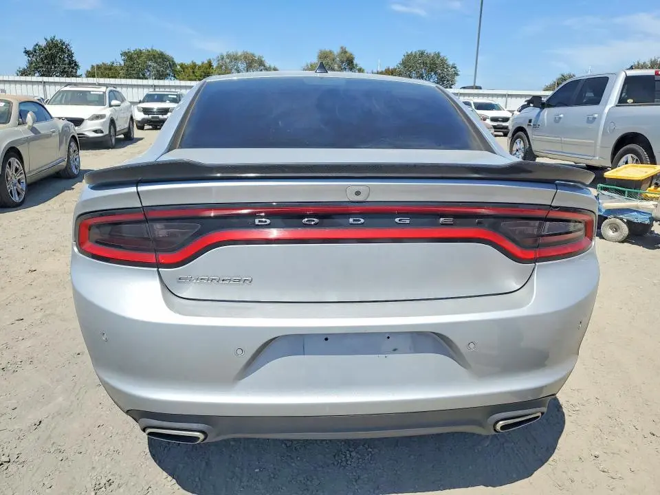 2019 DODGE CHARGER SXT  