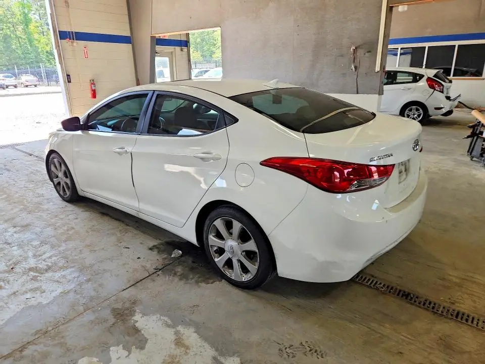 2011 HYUNDAI ELANTRA LIMITED  