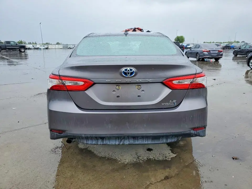 2019 TOYOTA CAMRY LE  