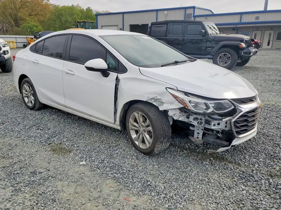 2019 CHEVROLET CRUZE LS  