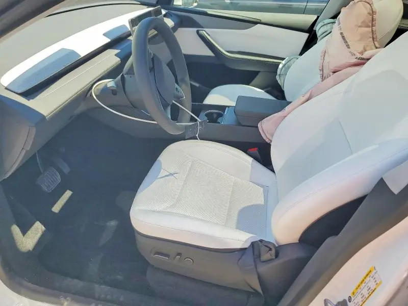 2026 TESLA MODEL Y   