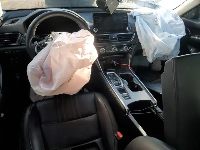 2018 HONDA ACCORD TOURING  